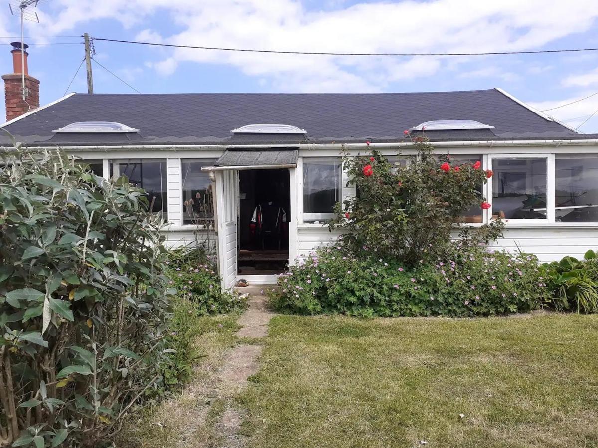 Sundial Cottage NWI Extérieur photo